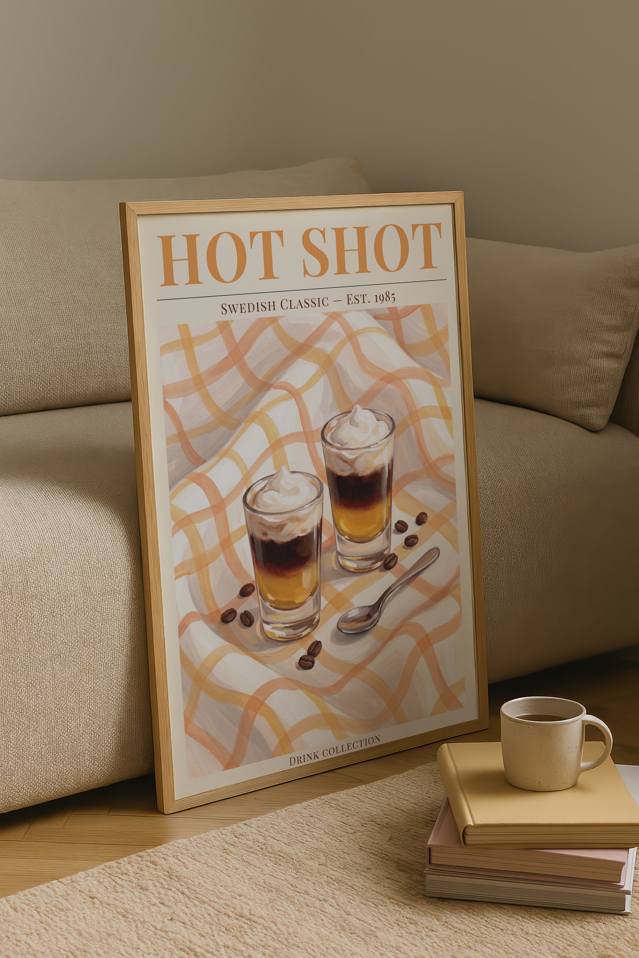 Two Hot Shots Please affisch i minimalistiskt sovrum – köp enkelt hos Bozetto i hög kvalitet