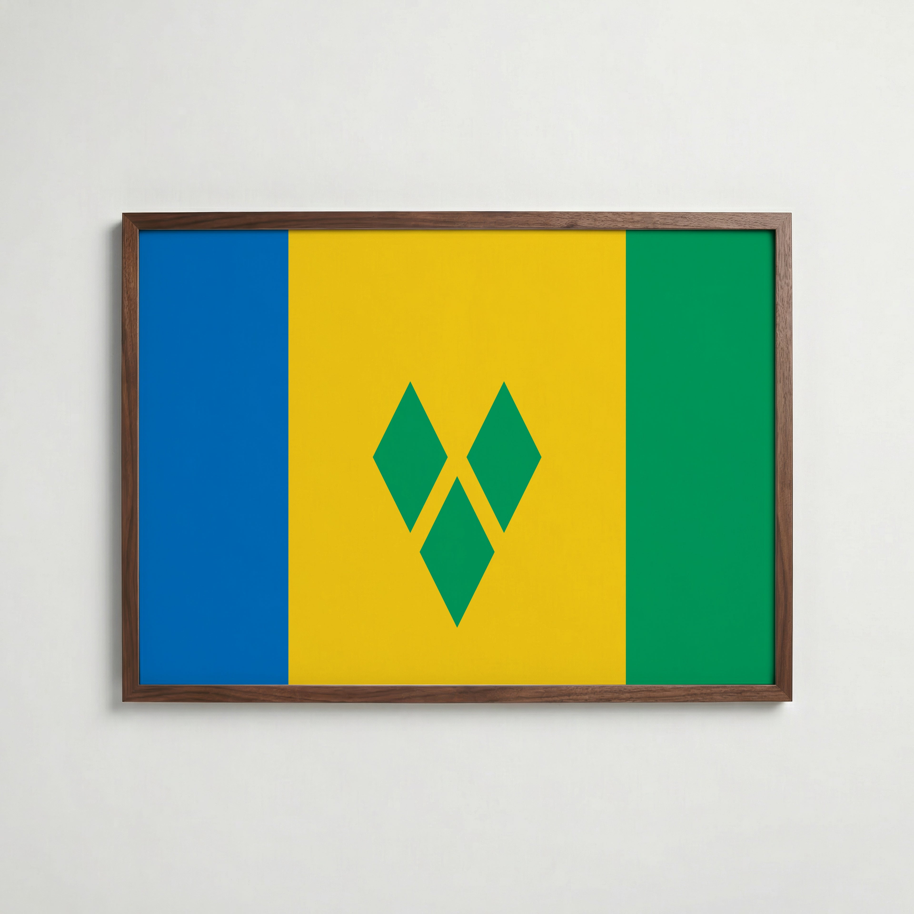 Saint Vincent and the Grenadines National Flag Poster i valnötsram – varm konstaffisch för hemmet från Bozetto