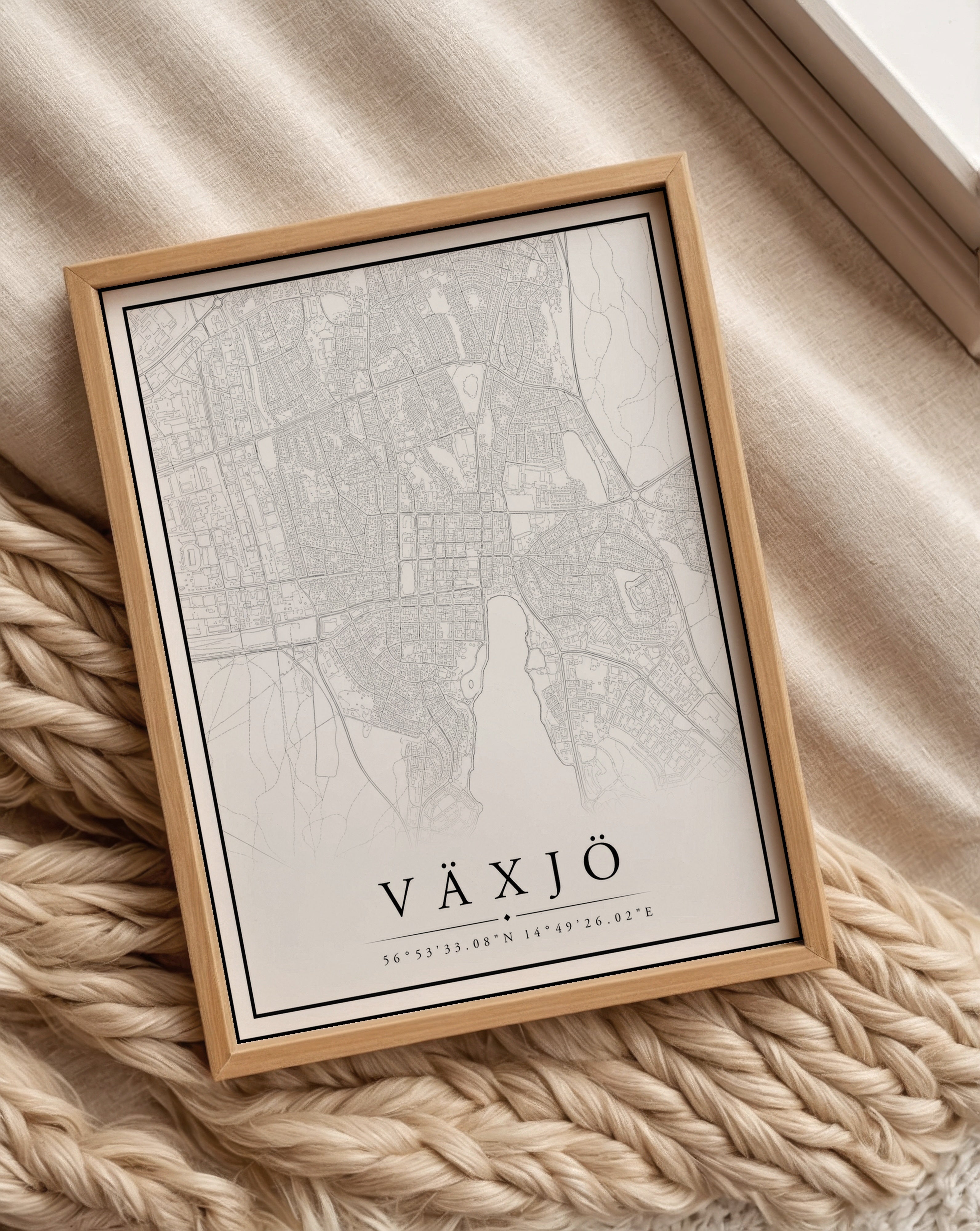 Växjö Karta poster i stilrent hem med modern inredning – köp enkelt hos Bozetto i hög kvalitet