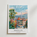 Medellín Skyline & Color – stilfullt konsttryck från Bozetto, tryckt på matt finpapper