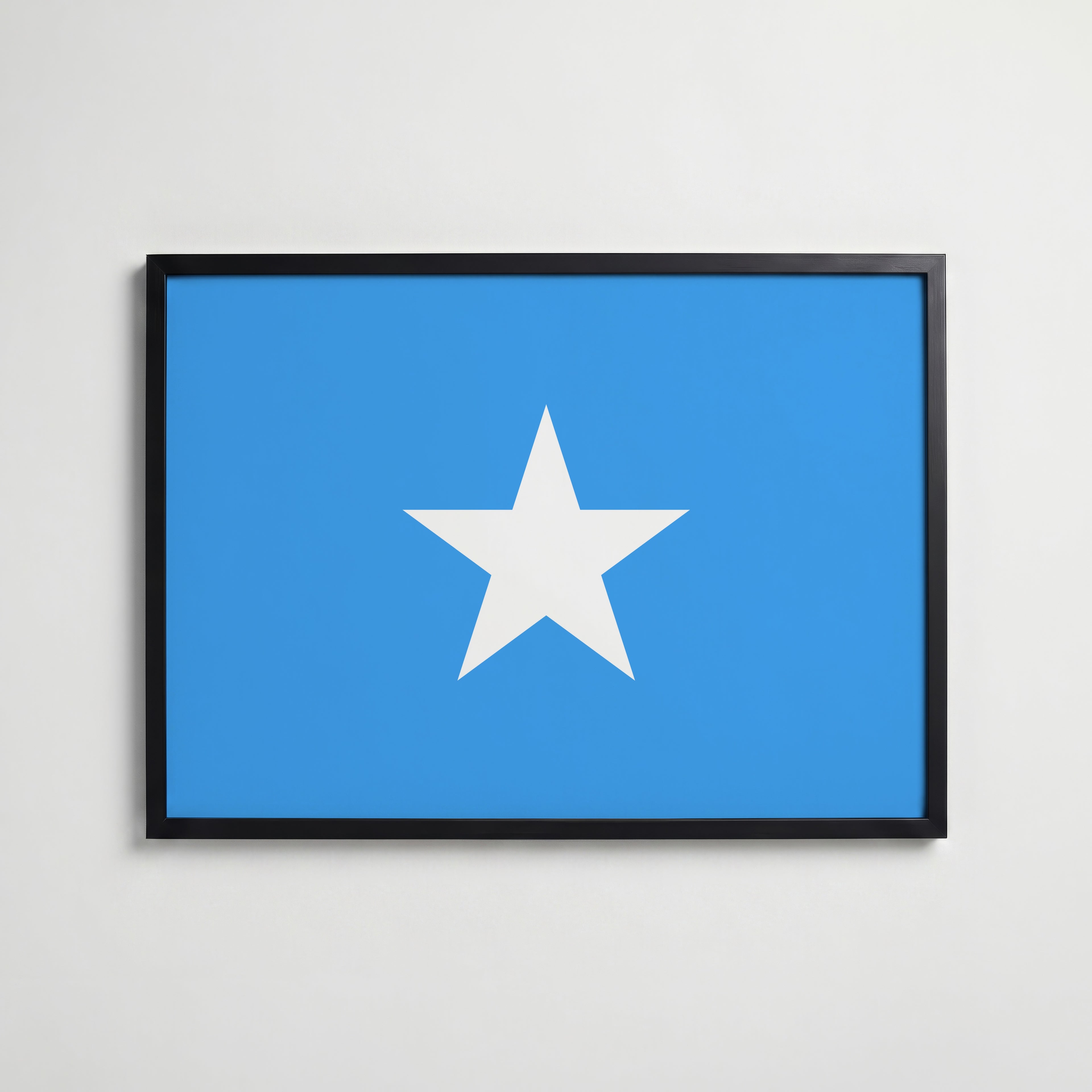 Somalia National Flag Poster i svart ram – stilren konsttryck som väggdekor från Bozetto