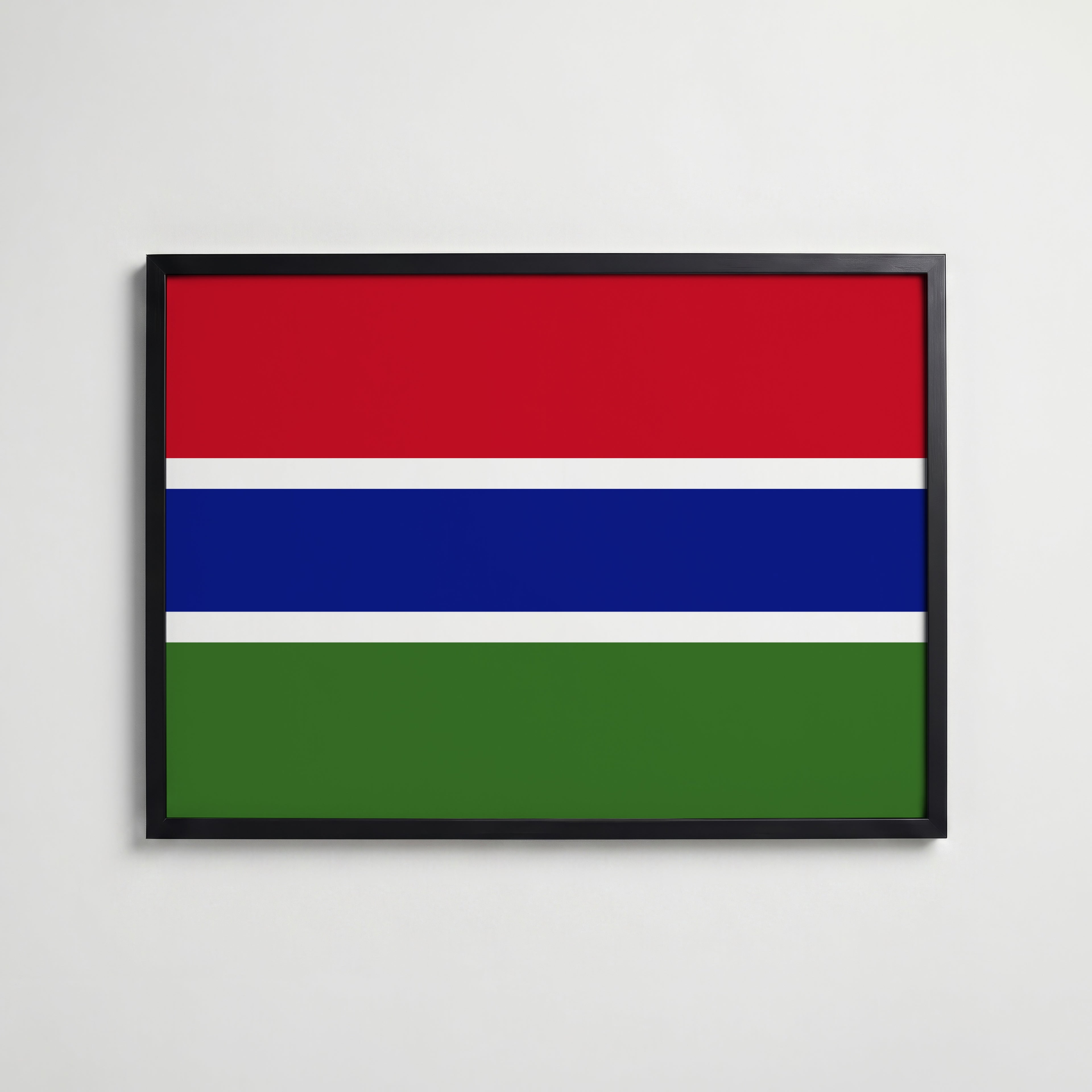 Gambia National Flag Poster i svart ram – stilren konsttryck som väggdekor från Bozetto