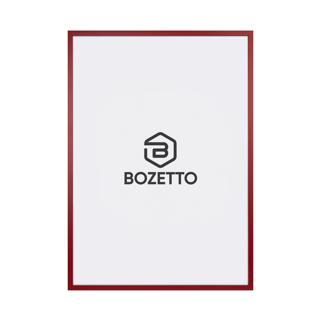 En vertikal rektangulär affischram visar en tunn Röd Träram från Bozetto med vit bakgrund och en centrerad svart Bozetto-logotyp under en geometrisk symbol.