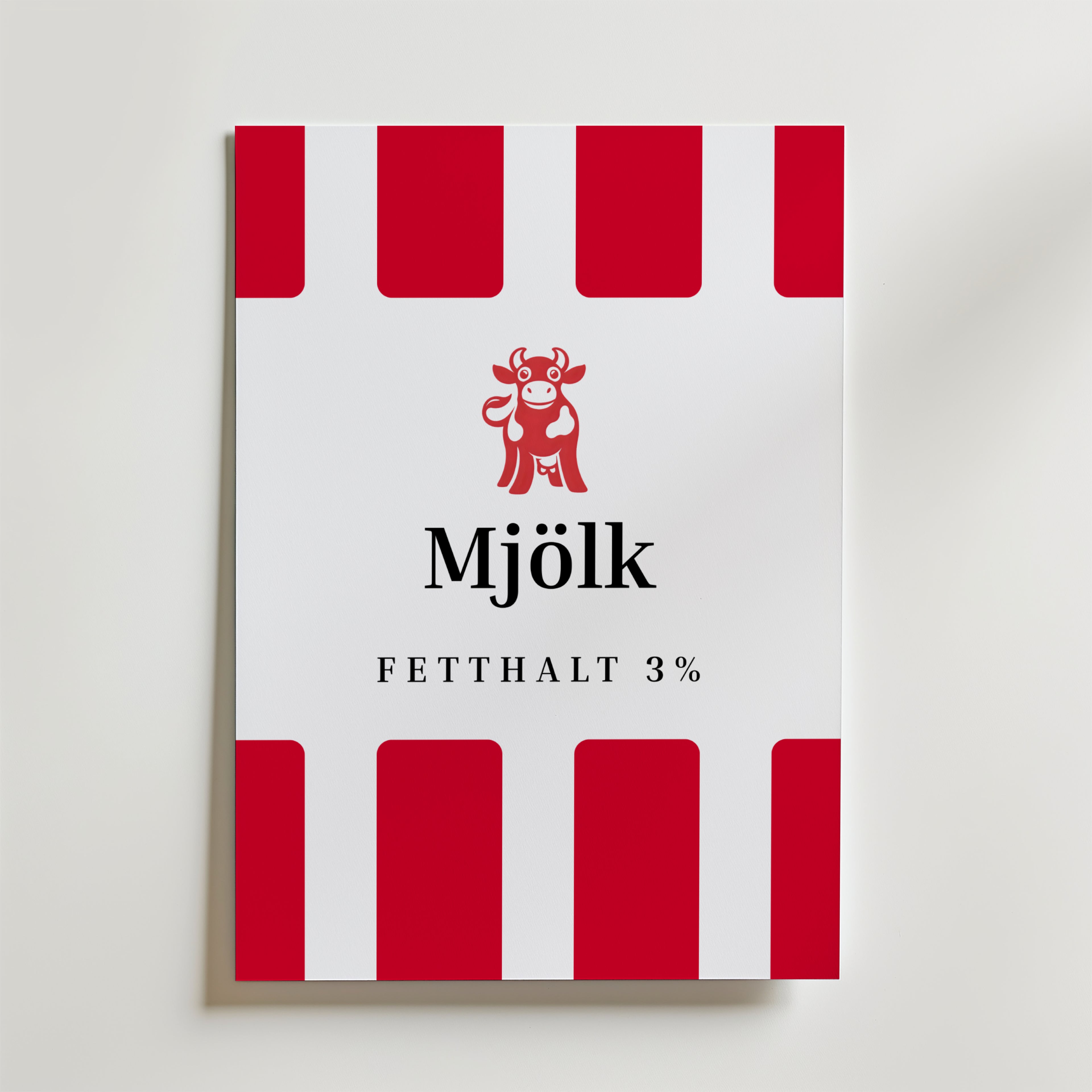 Scandinavian Mjölk Red Label Poster – En grafisk och lekfull poster inspirerad av klassisk nordisk mjölkförpackningsdesign.