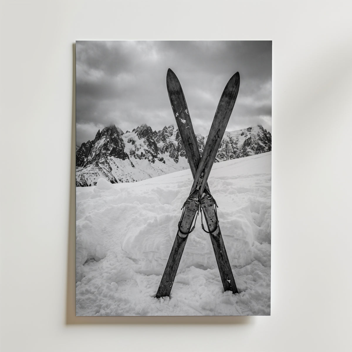 Crossed Skis Poster – canvas utan passepartout