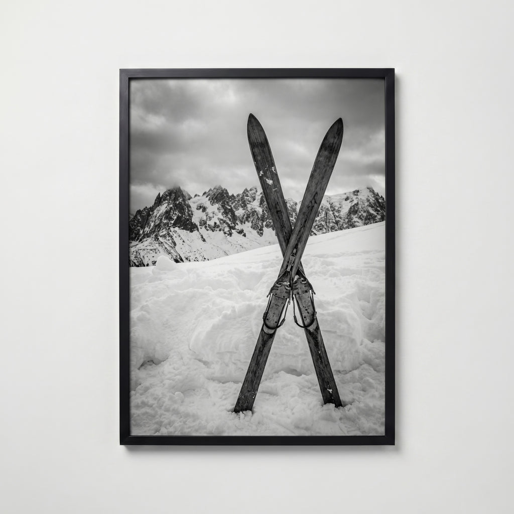 Crossed Skis Poster – svart ram