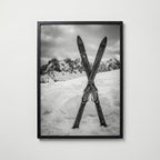 Crossed Skis Poster – svart ram