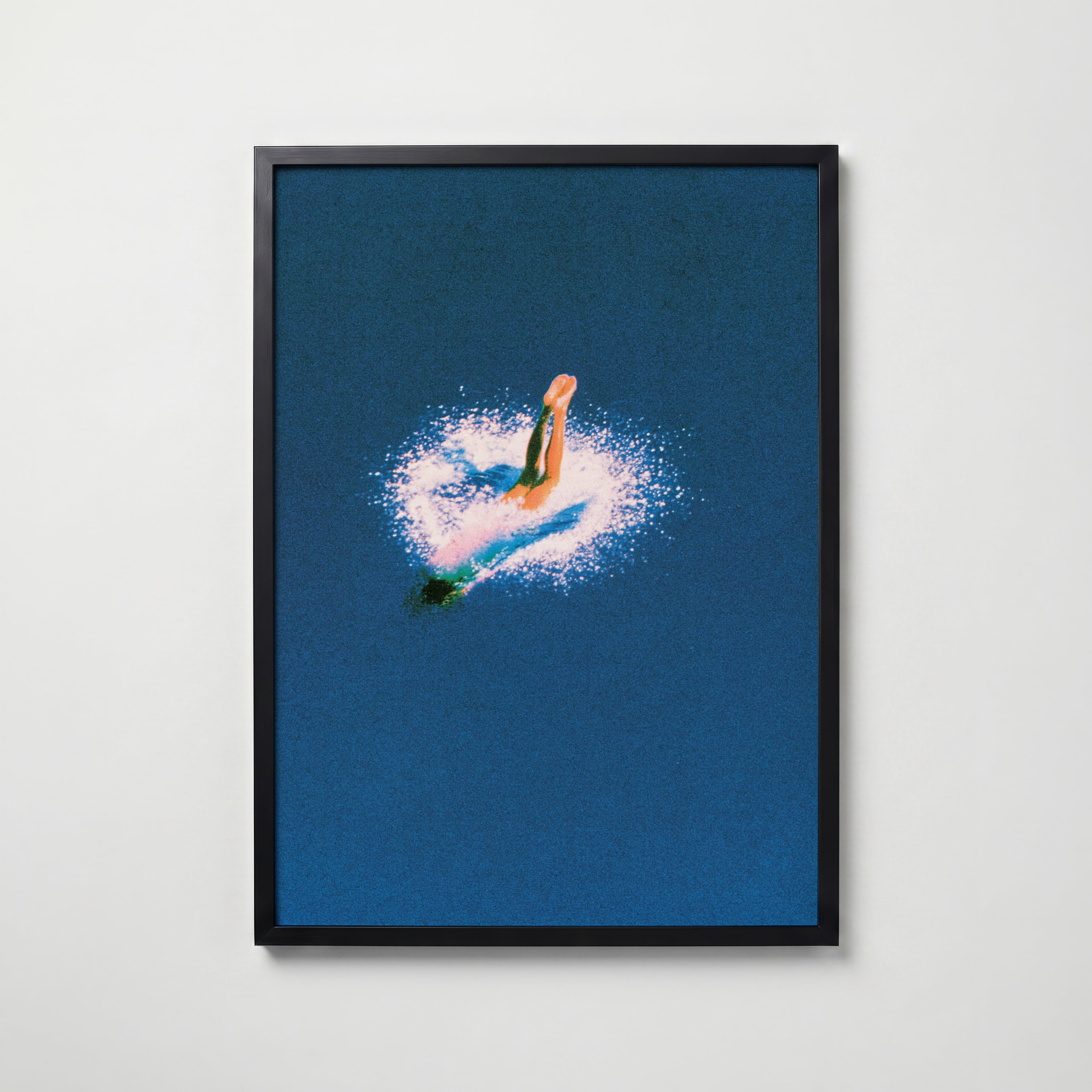 Deep Blue Swim Poster – svart ram
