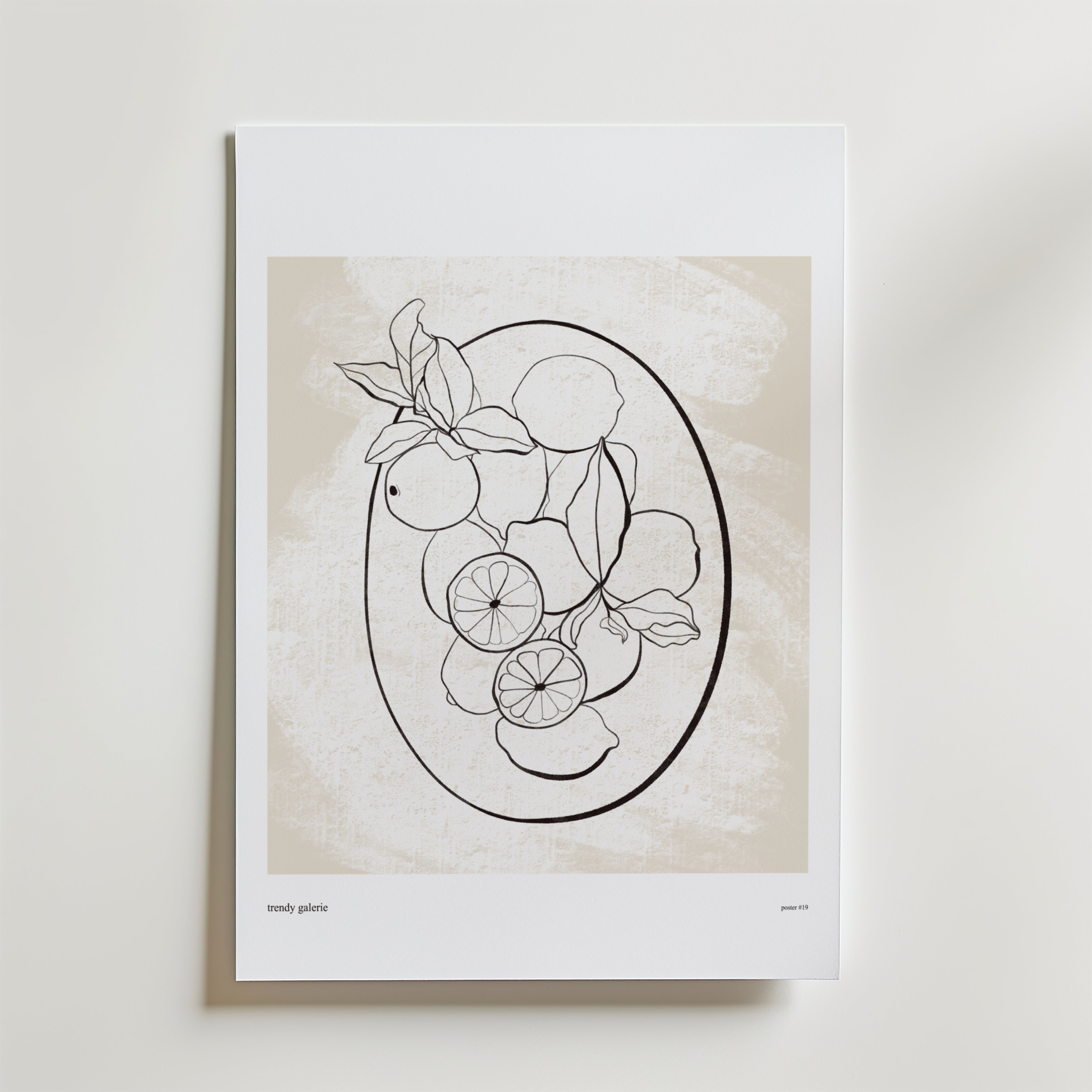 The Oval Garden Poster – Tunna linjer formar blommor och blad inramade i en mjuk oval, som ett trädgårdsminne i