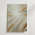 Bozetto Whispers in Wheat Poster har mjuka beige, bruna och vita penseldrag som högt gräs under en ljus himmel, vilket skapar ett fridfullt och luftigt landskap på premiumpapper.